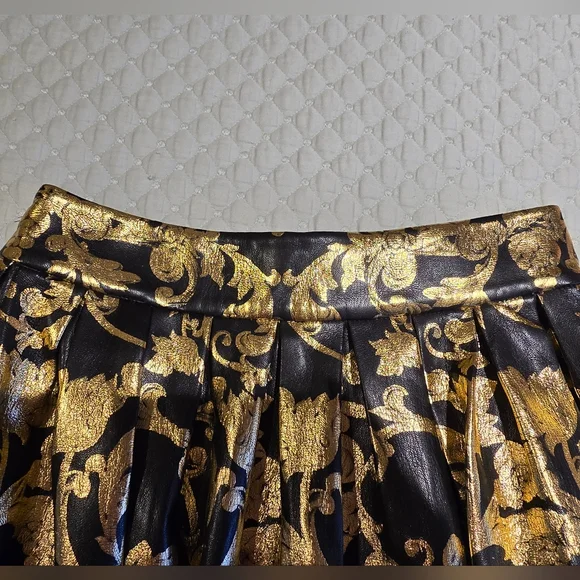 $395 Alice + Olivia Women's Black High Rise Vegan Leather Mini Skirt Size 4 - Picture 3 of 7